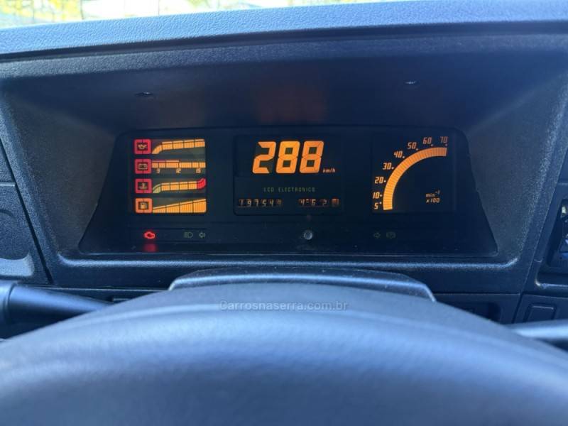 CHEVROLET - MONZA - 1992/1992 - Vermelha - R$ 28.000,00