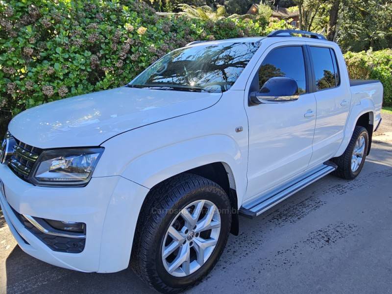 VOLKSWAGEN - AMAROK - 2018/2019 - Branca - R$ 146.000,00