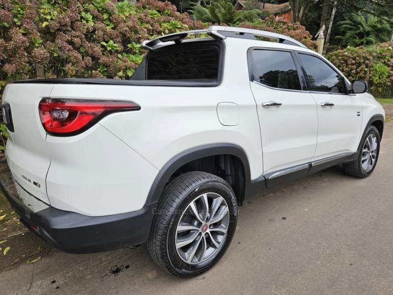 FIAT - TORO - 2019/2019 - Branca - R$ 105.000,00