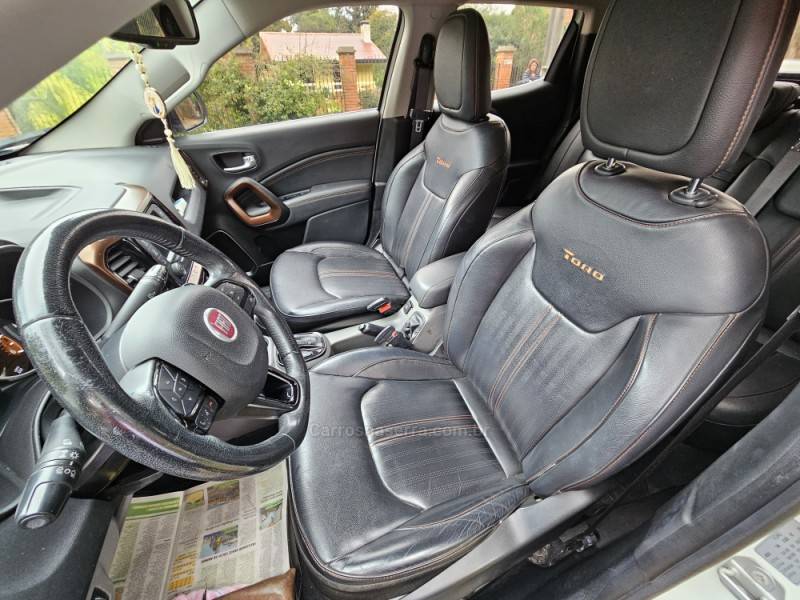 FIAT - TORO - 2019/2019 - Branca - R$ 105.000,00