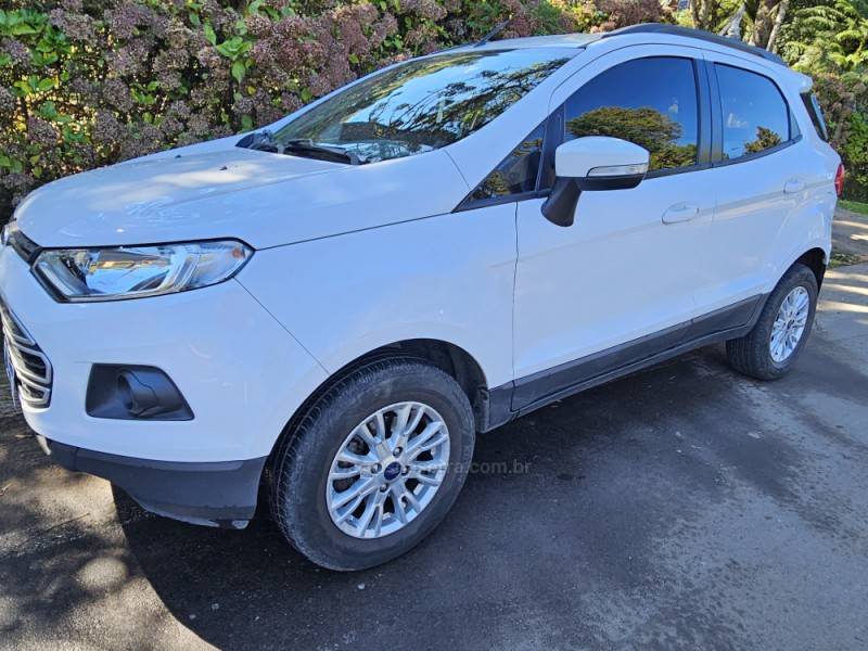 FORD - ECOSPORT - 2015/2015 - Branca - R$ 54.800,00