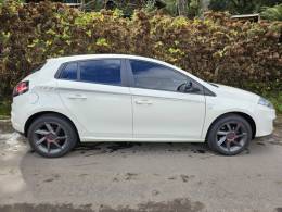 FIAT - BRAVO - 2015/2016 - Branca - R$ 54.800,00