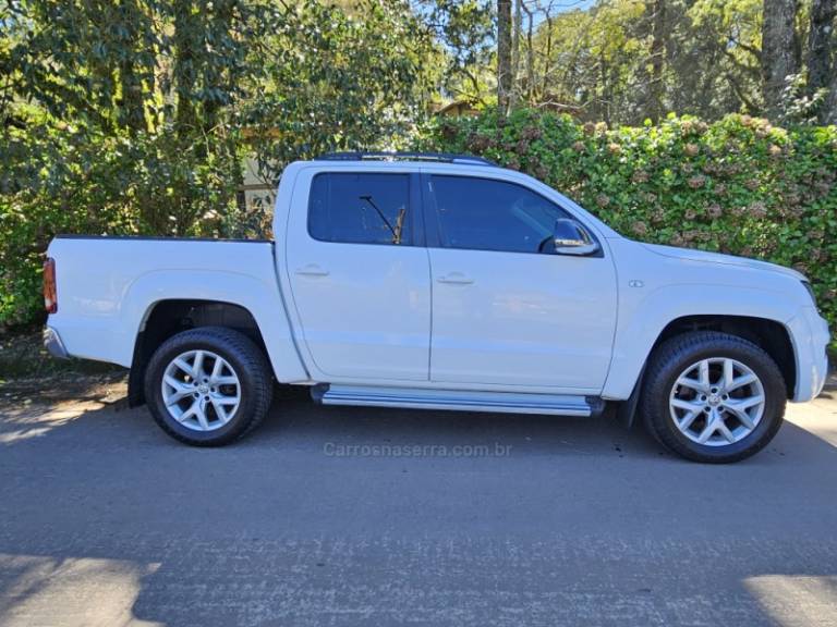 VOLKSWAGEN - AMAROK - 2018/2019 - Branca - R$ 146.000,00