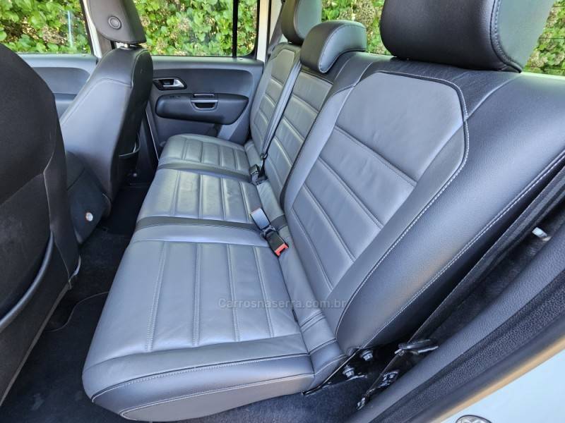 VOLKSWAGEN - AMAROK - 2018/2019 - Branca - R$ 146.000,00