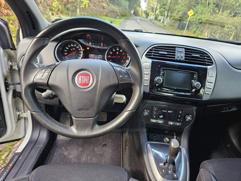 FIAT - BRAVO - 2015/2016 - Branca - R$ 54.800,00