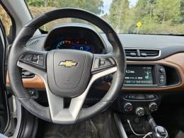 CHEVROLET - ONIX - 2017/2018 - Branca - R$ 63.000,00