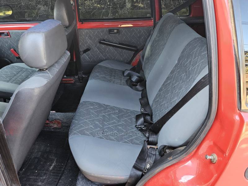 FIAT - UNO - 2006/2006 - Vermelha - R$ 18.000,00