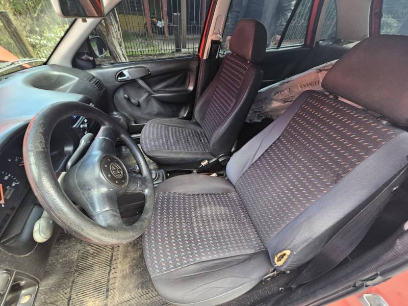 VOLKSWAGEN - GOL - 2003/2003 - Vermelha - R$ 13.000,00
