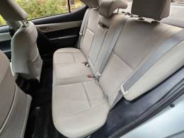 TOYOTA - COROLLA - 2016/2017 - Prata - R$ 92.000,00