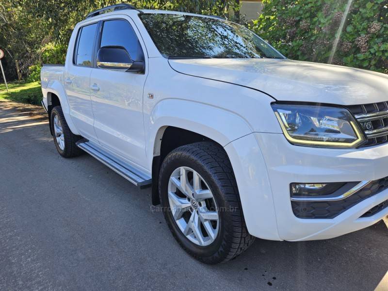 VOLKSWAGEN - AMAROK - 2018/2019 - Branca - R$ 146.000,00