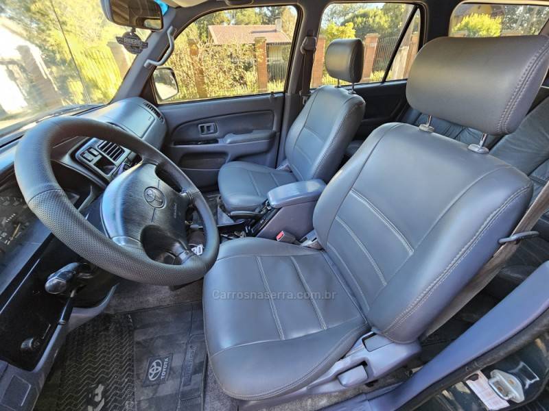 TOYOTA - HILUX SW4 - 1998/1998 - Verde - R$ 60.000,00