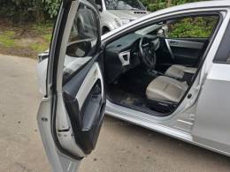 TOYOTA - COROLLA - 2016/2017 - Prata - R$ 92.000,00