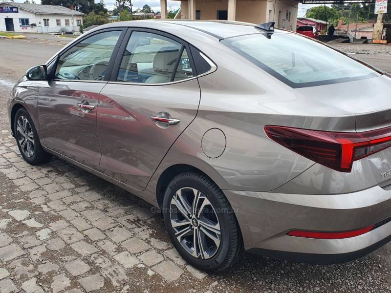 HYUNDAI - HB20S - 2023/2024 - Várias - R$ 128.490,00