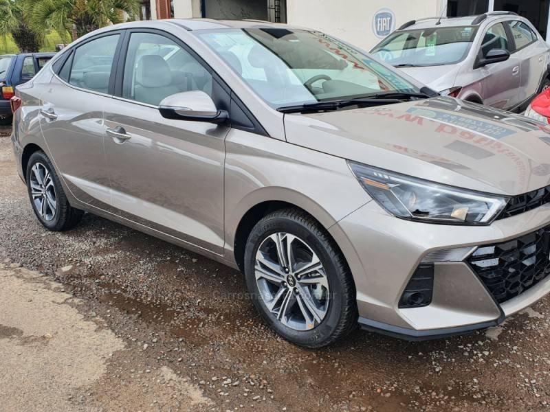 HYUNDAI - HB20S - 2023/2024 - Várias - R$ 128.490,00