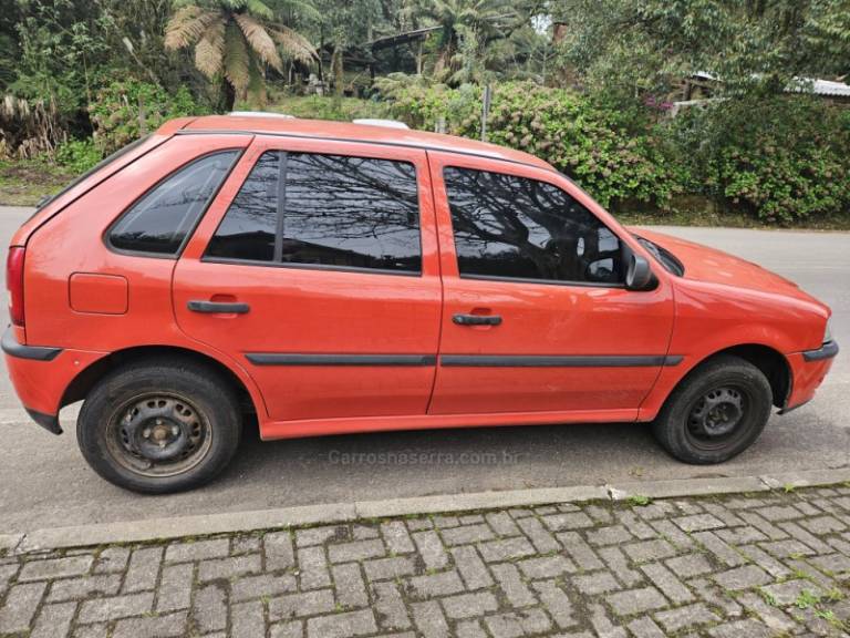 VOLKSWAGEN - GOL - 2003/2003 - Vermelha - R$ 13.000,00