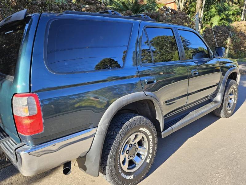 TOYOTA - HILUX SW4 - 1998/1998 - Verde - R$ 60.000,00