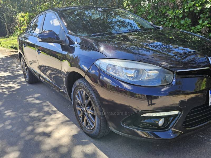 RENAULT - FLUENCE - 2017/2017 - Preta - R$ 56.000,00