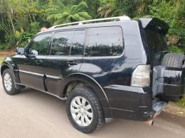 MITSUBISHI - PAJERO FULL - 2010/2011 - Preta - R$ 117.000,00